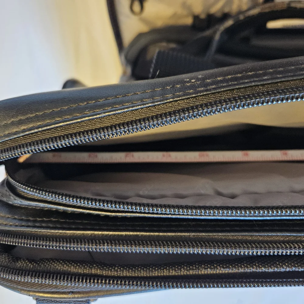 Targus Executive Leather Laptop Bag Briefcase Black Work Business 16”